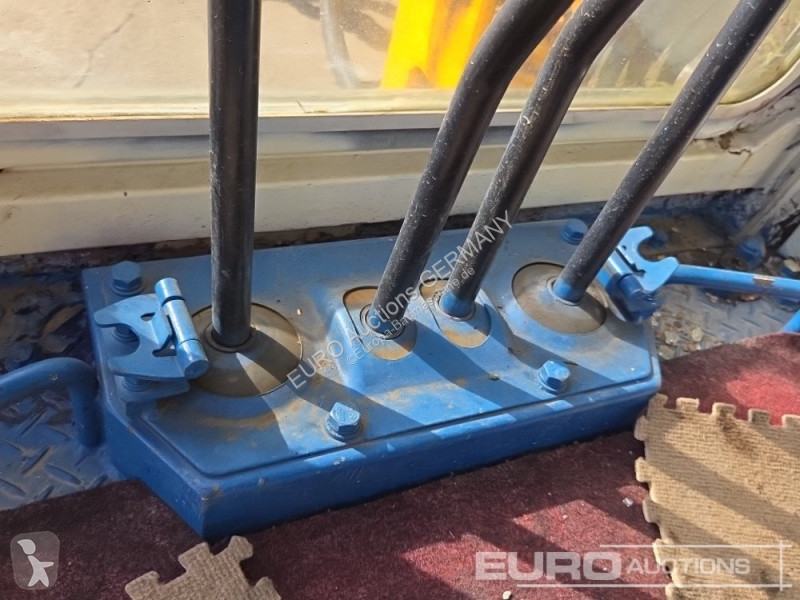 Экскаватор Komatsu 3