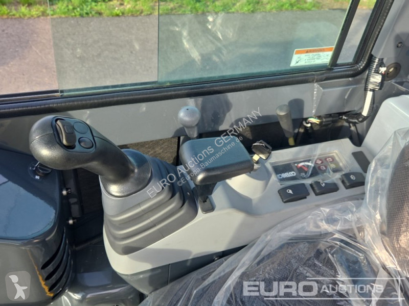 Экскаватор Kobelco SK17SR-3E