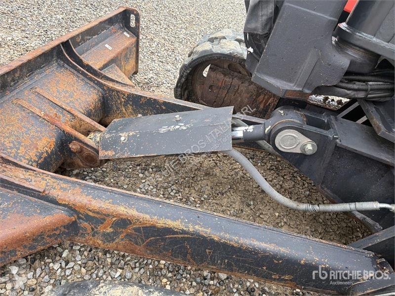 Экскаватор Kubota Alfa Tracked Excavator