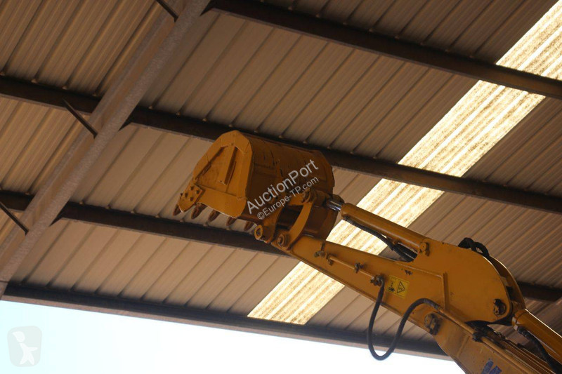 Excavadora Komatsu 7