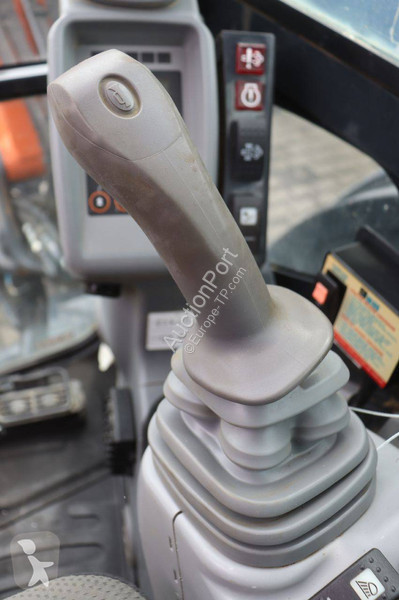 جرافة Hitachi ZX55U6