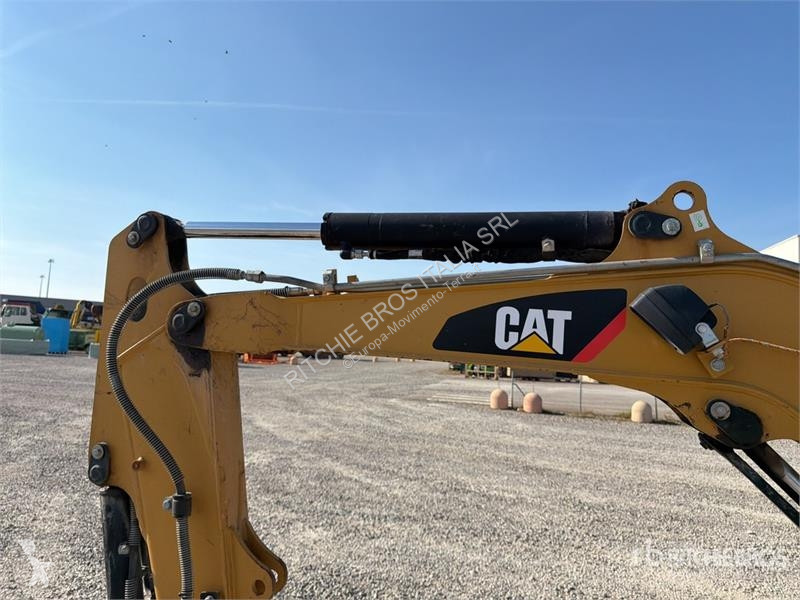جرافة Caterpillar E Mini Excavator