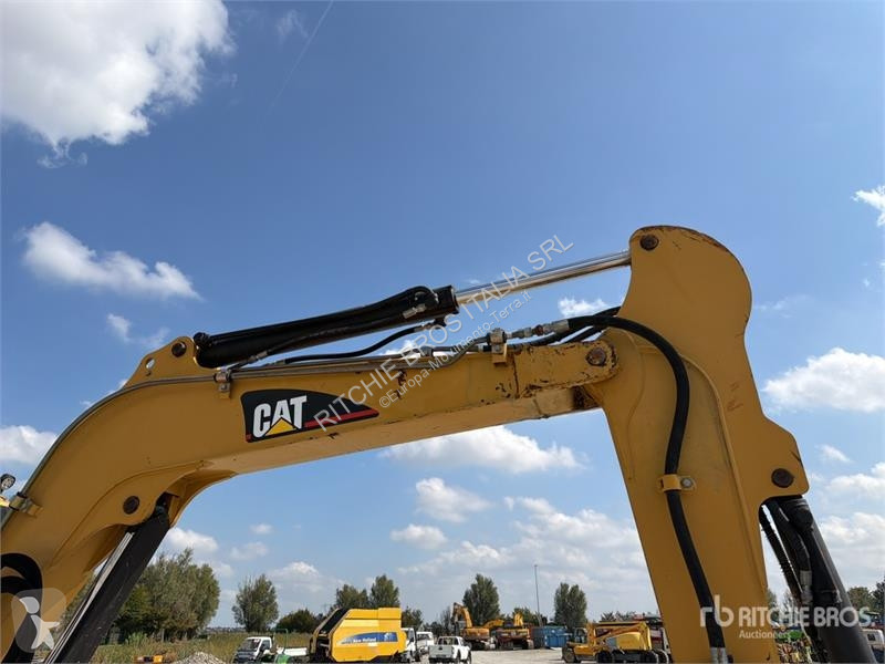 Skovel Caterpillar CR Mini Excavator (Inoperable)