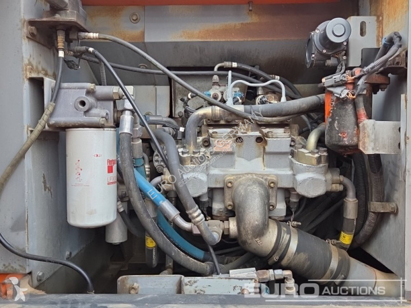 Escavadora Hitachi