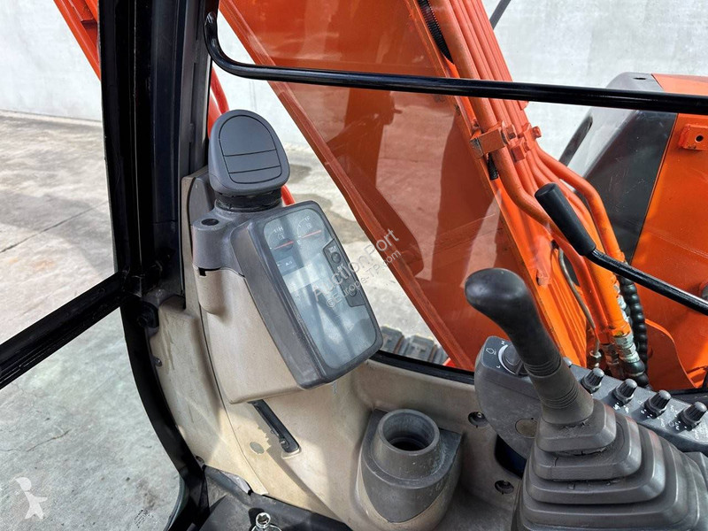 Skovel Hitachi