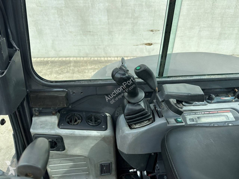 Skovel Kubota SZ