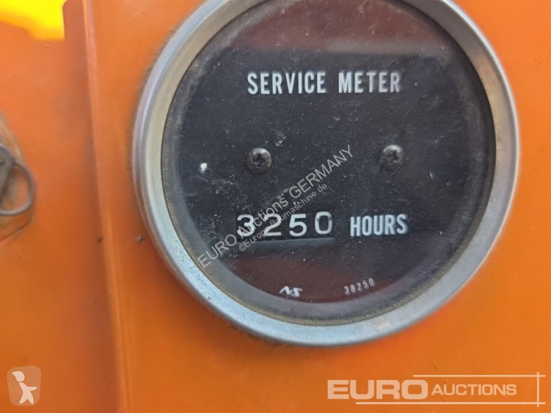 Skovel Kubota KH-007