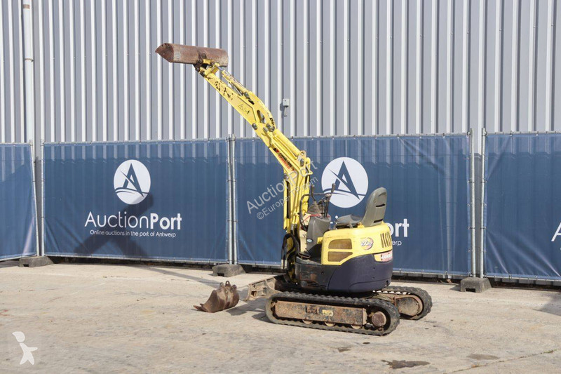 Pelle Yanmar ViO10-2A