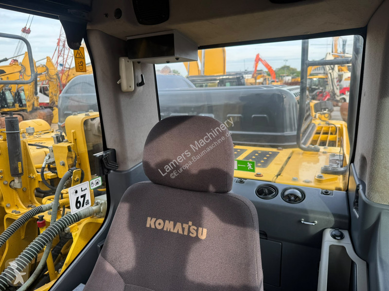 Escavadora Komatsu PC210 LC11