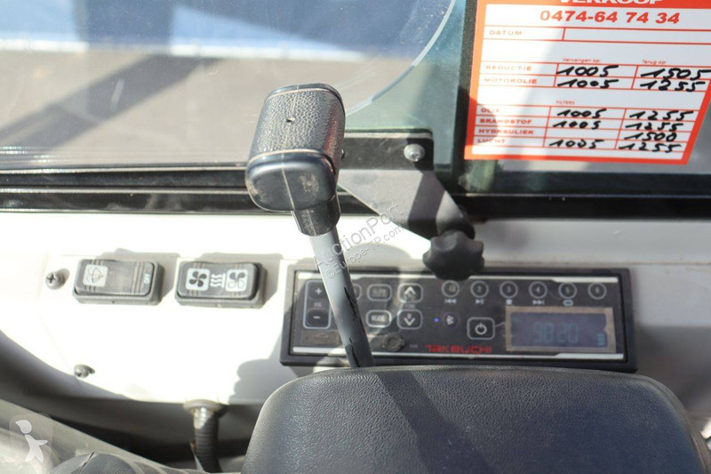 Rýpadlo Takeuchi TB216