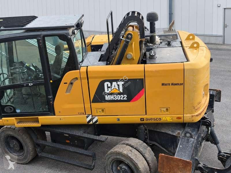 جرافة Caterpillar MH2