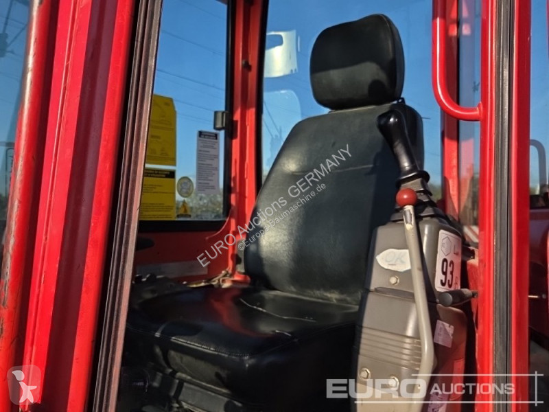 جرافة Yanmar ViO25-4