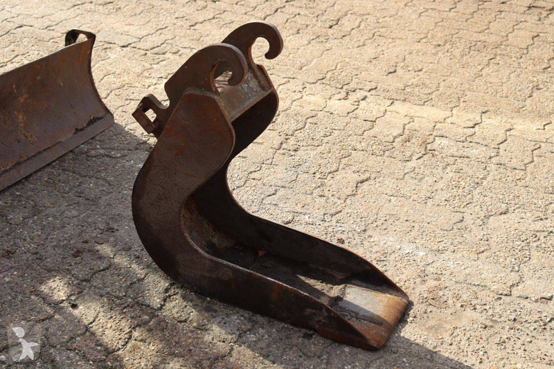Багер Caterpillar