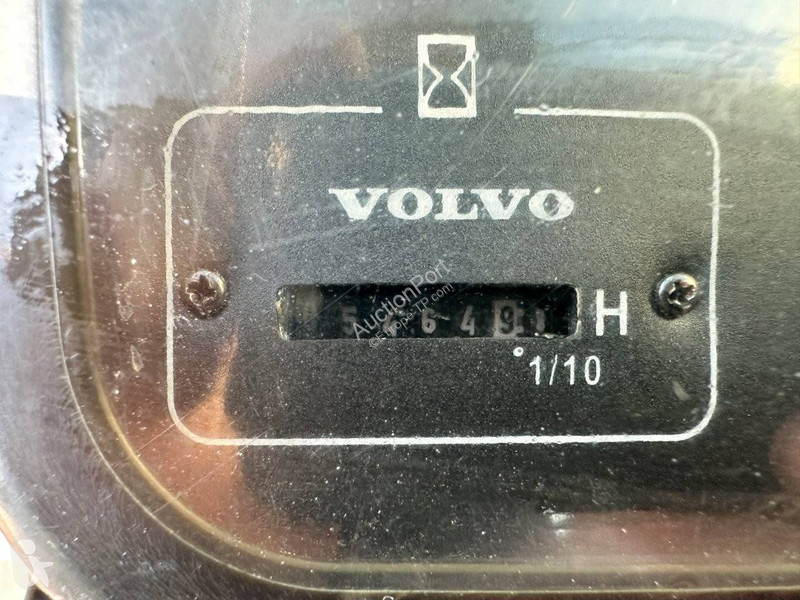 Escavadora Volvo D