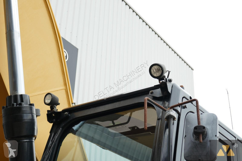 Graafmachine Caterpillar 336FL