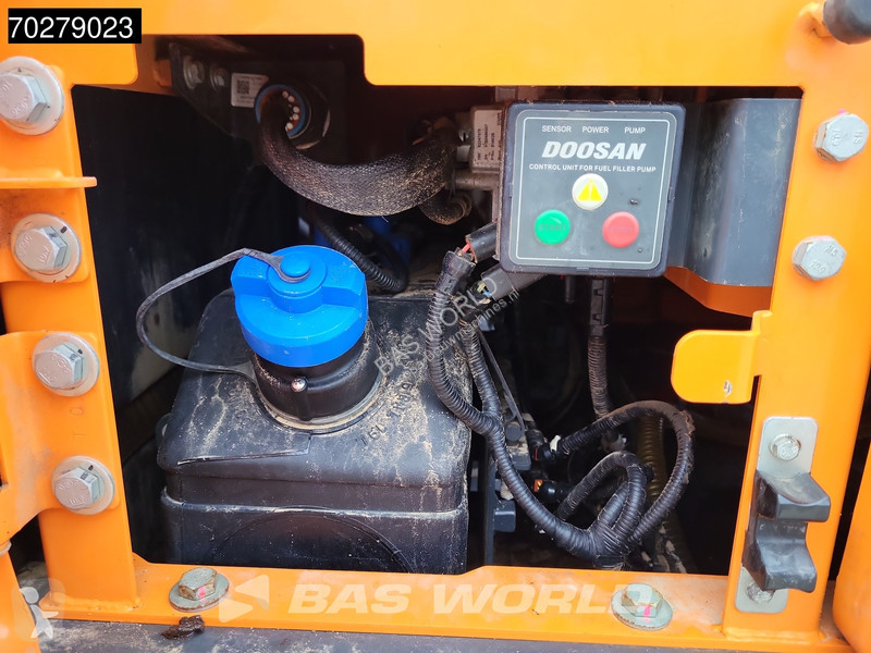 Excavator Doosan -5
