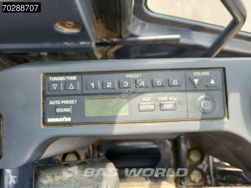Excavator Komatsu PC210 LC-10