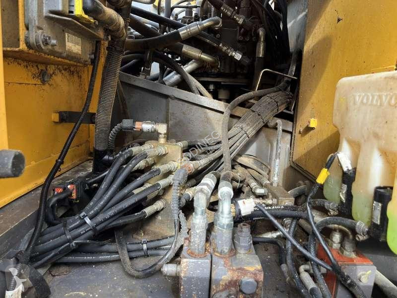 Escavatore Volvo EC220DL