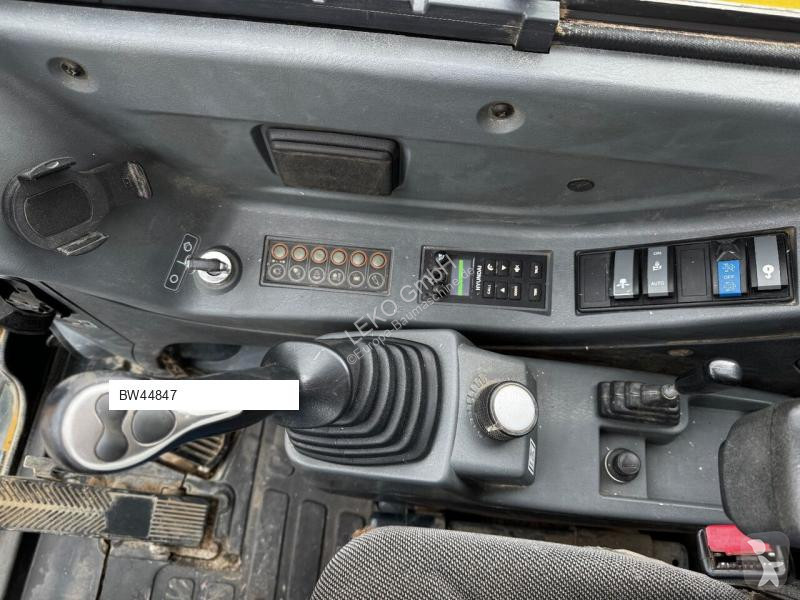 جرافة Hyundai Robex 55W-9A