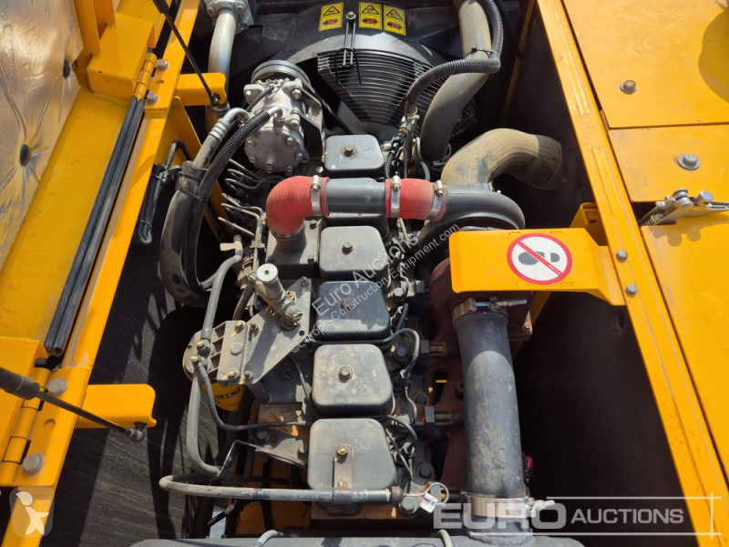 جرافة JCB JS215LC