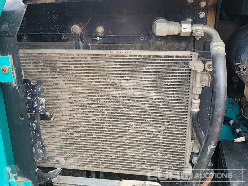 Escavadora Kobelco -8