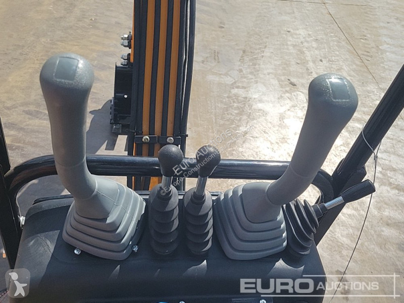 Escavatore JPC HT12