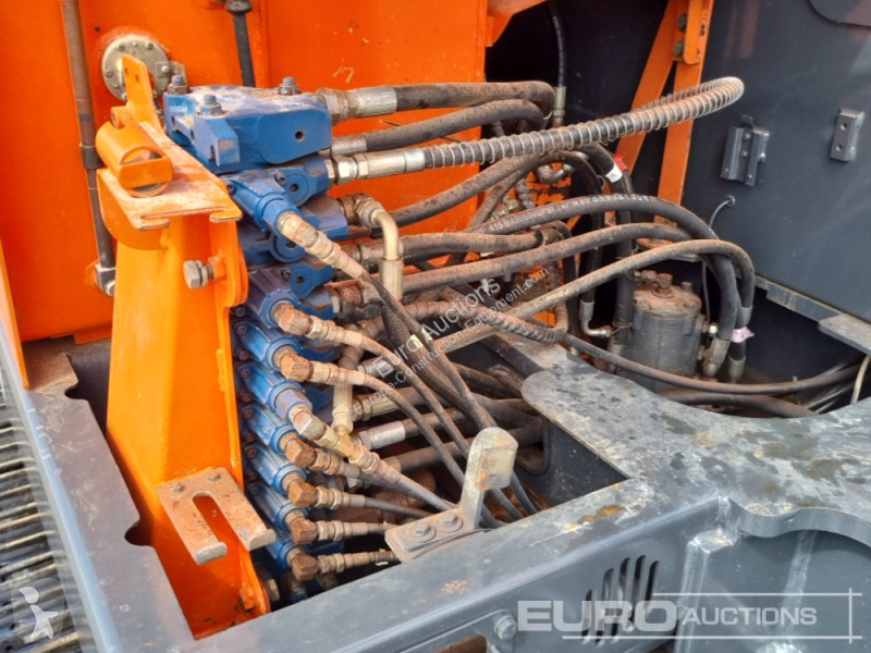 Escavatore Doosan DS80-7C