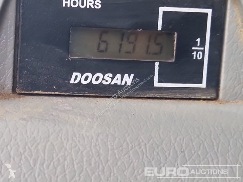 جرافة Doosan -5
