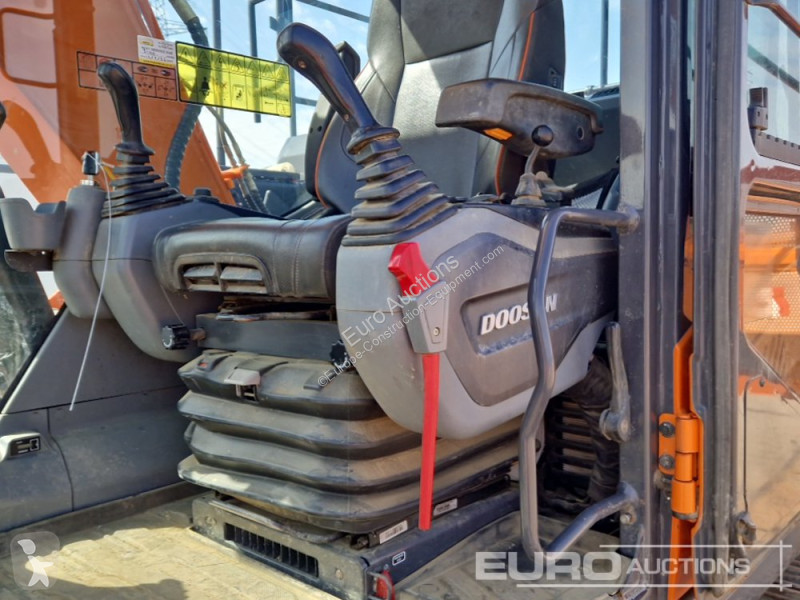 جرافة Doosan -7