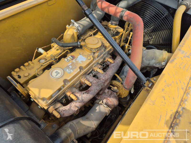Excavator Caterpillar 3