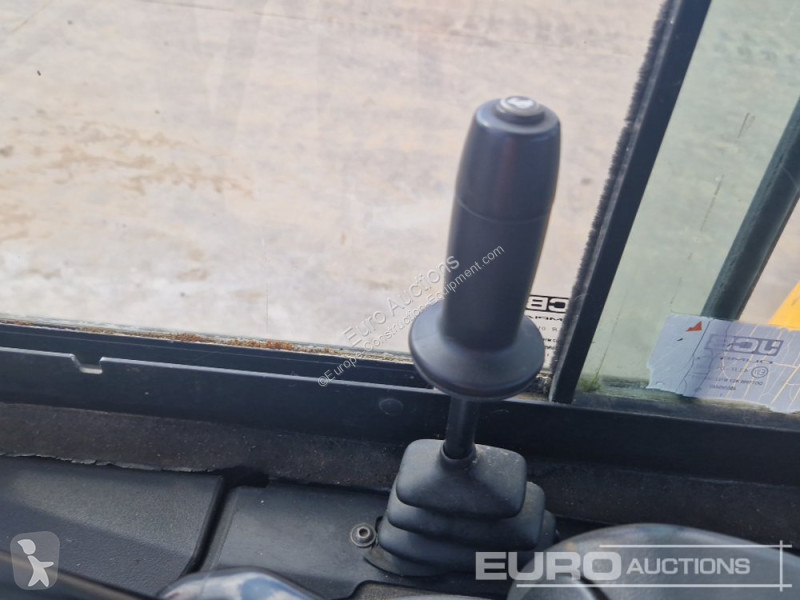 Escavatore JCB 16C-1