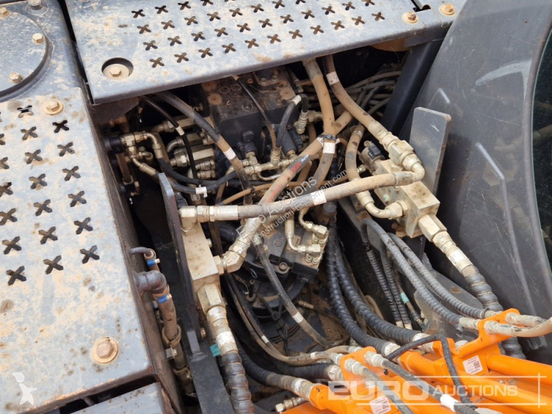 Escavadora Doosan -7