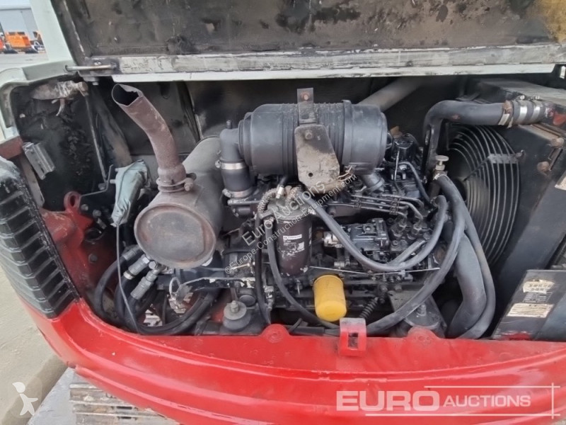 Escavadora Takeuchi TB150C