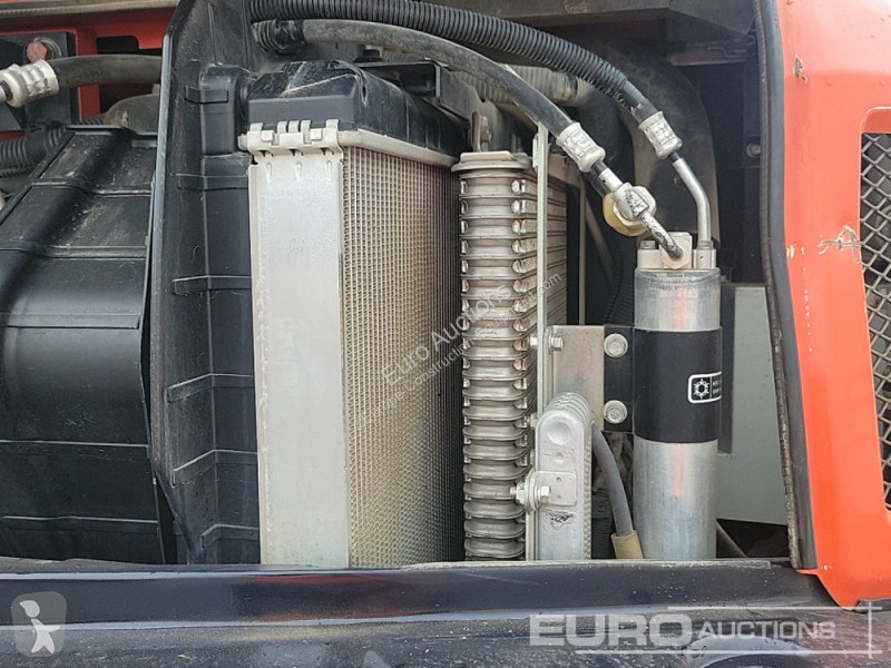 Escavadora Kubota KX080-4A