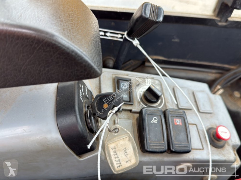 جرافة Kubota U27-4