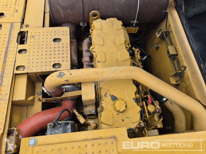 Escavatore Caterpillar 2