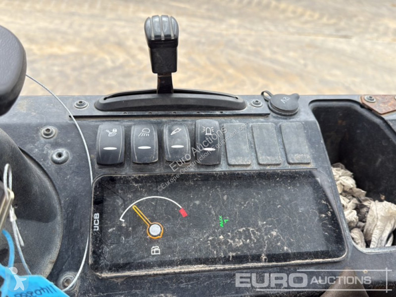 جرافة JCB 16C-1