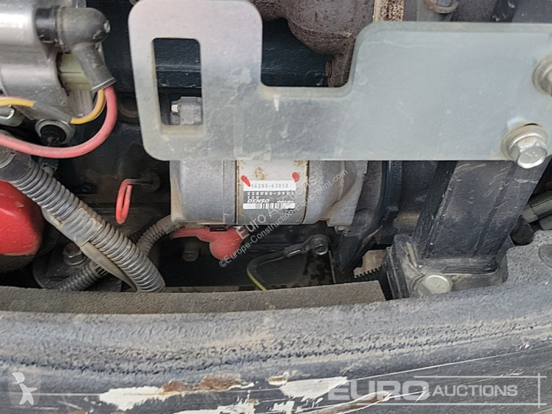 Lopatový nakládač Kubota KX015-4