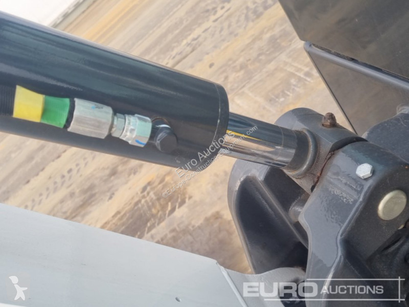 Lopatový nakládač Bobcat E19