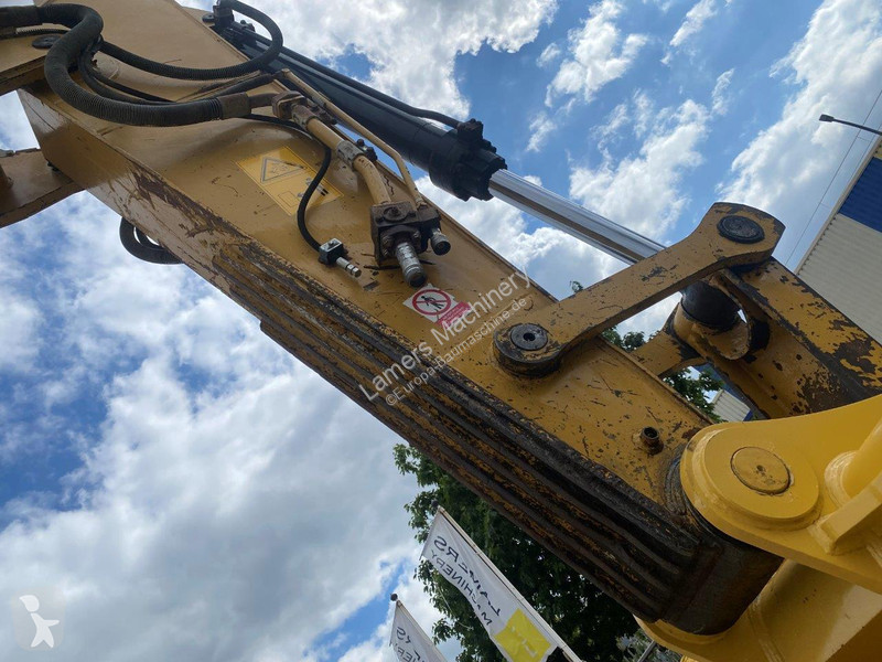 Graafmachine Caterpillar NVT