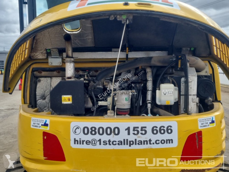 Escavadora Komatsu PC80MR-5