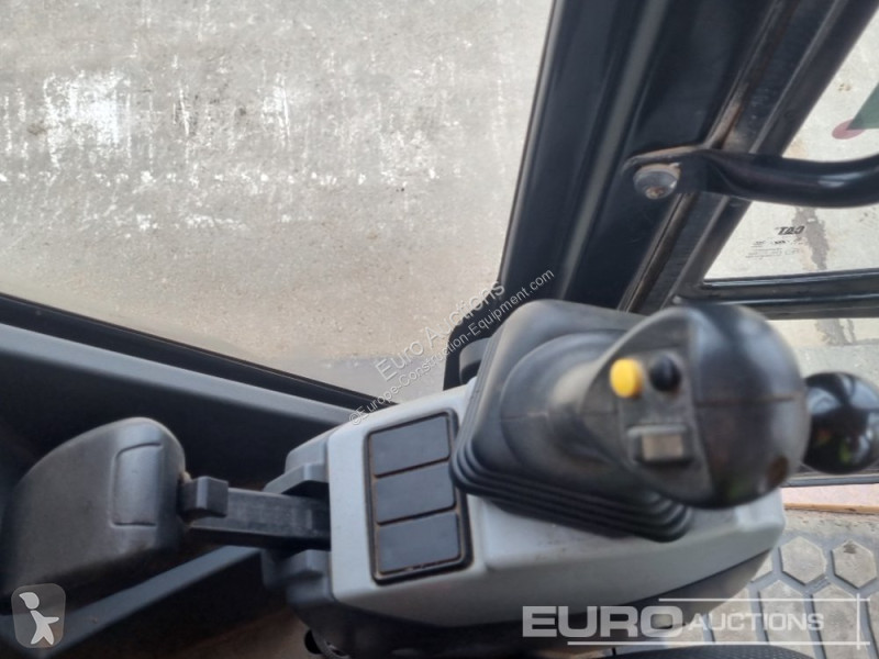 Escavatore Caterpillar R
