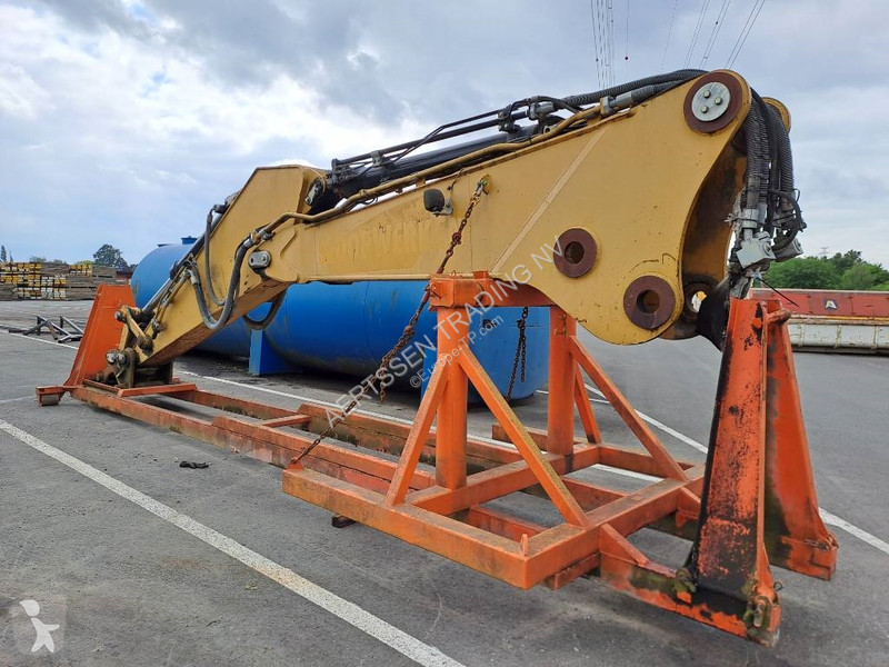 Excavadora Caterpillar UHD