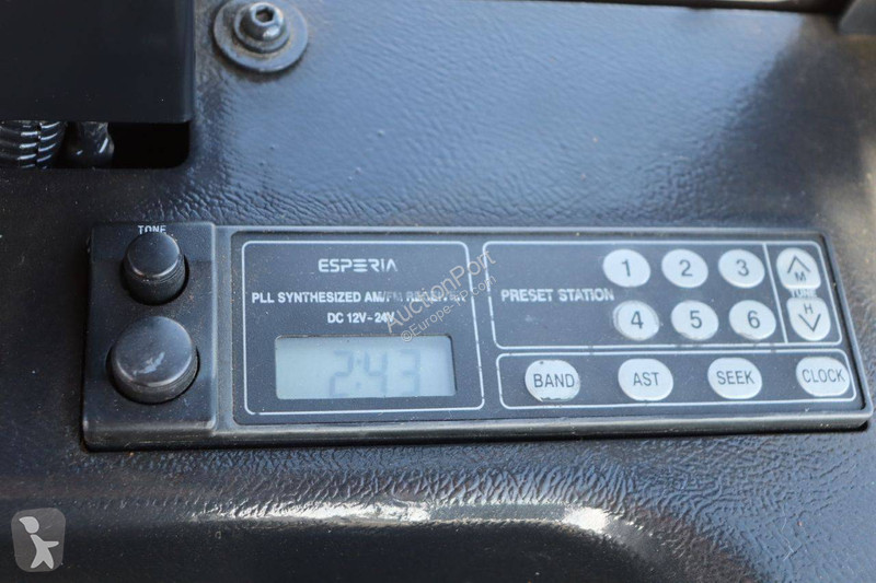 Escavatore Komatsu PC56-7