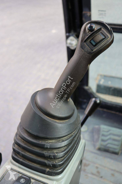 جرافة Caterpillar 308E2