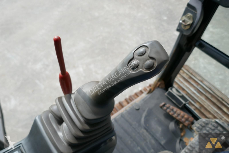 Lopatový nakládač Hitachi Long reach