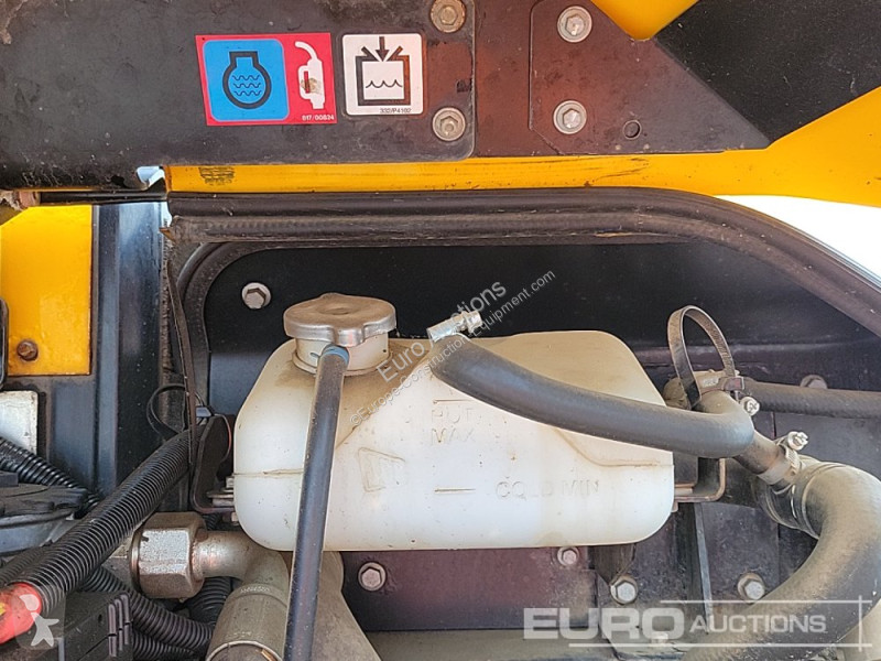 Lopatový nakládač JCB 48Z-1