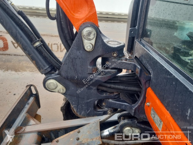 Lopatový nakládač Kubota KX027-4