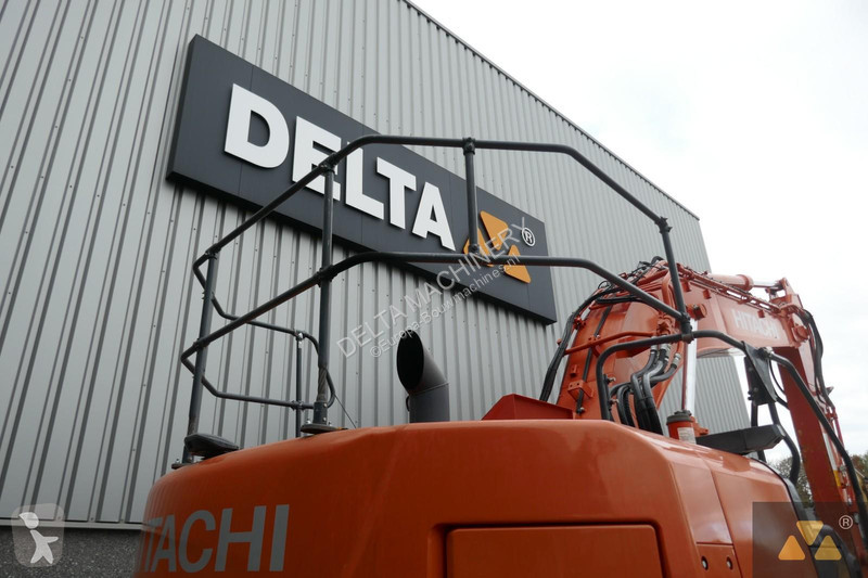 Rýpadlo Hitachi