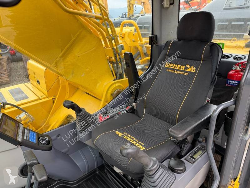 جرافة Komatsu PC360LC-11E0